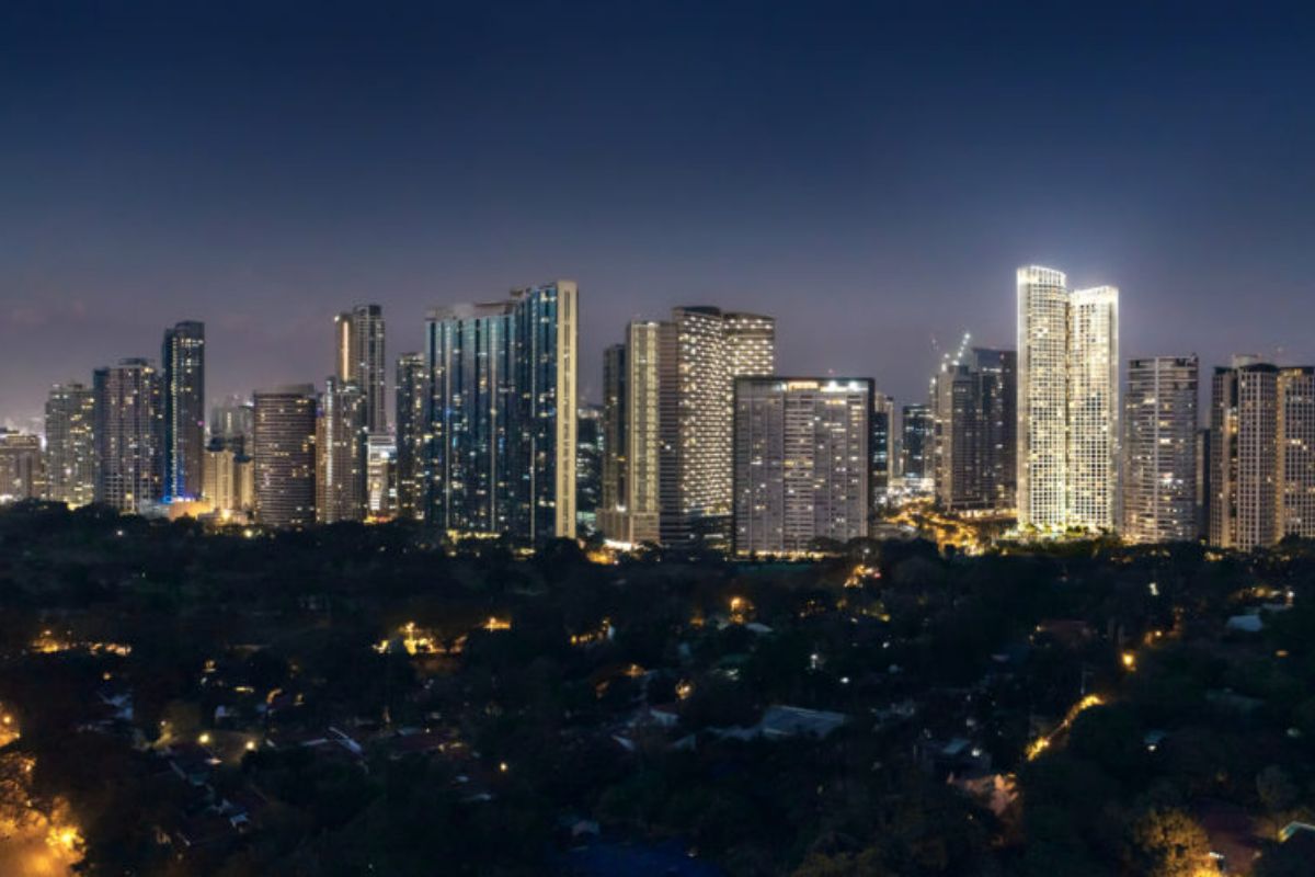 Upscale Condo Living in Fort Bonifacio: Dining, Shopping, and Entertainment